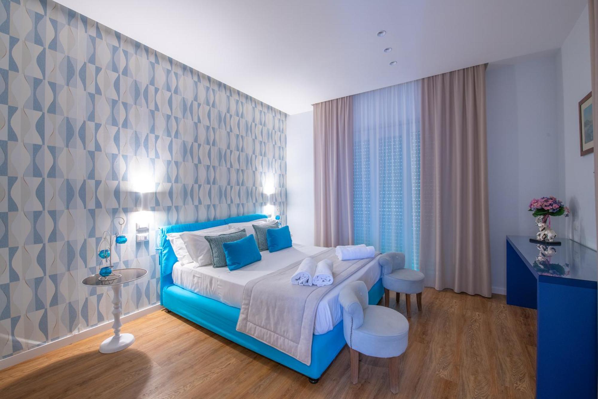 Shabby Chic Seaview Apartments カステッランマーレ・ディ・スタービア エクステリア 写真